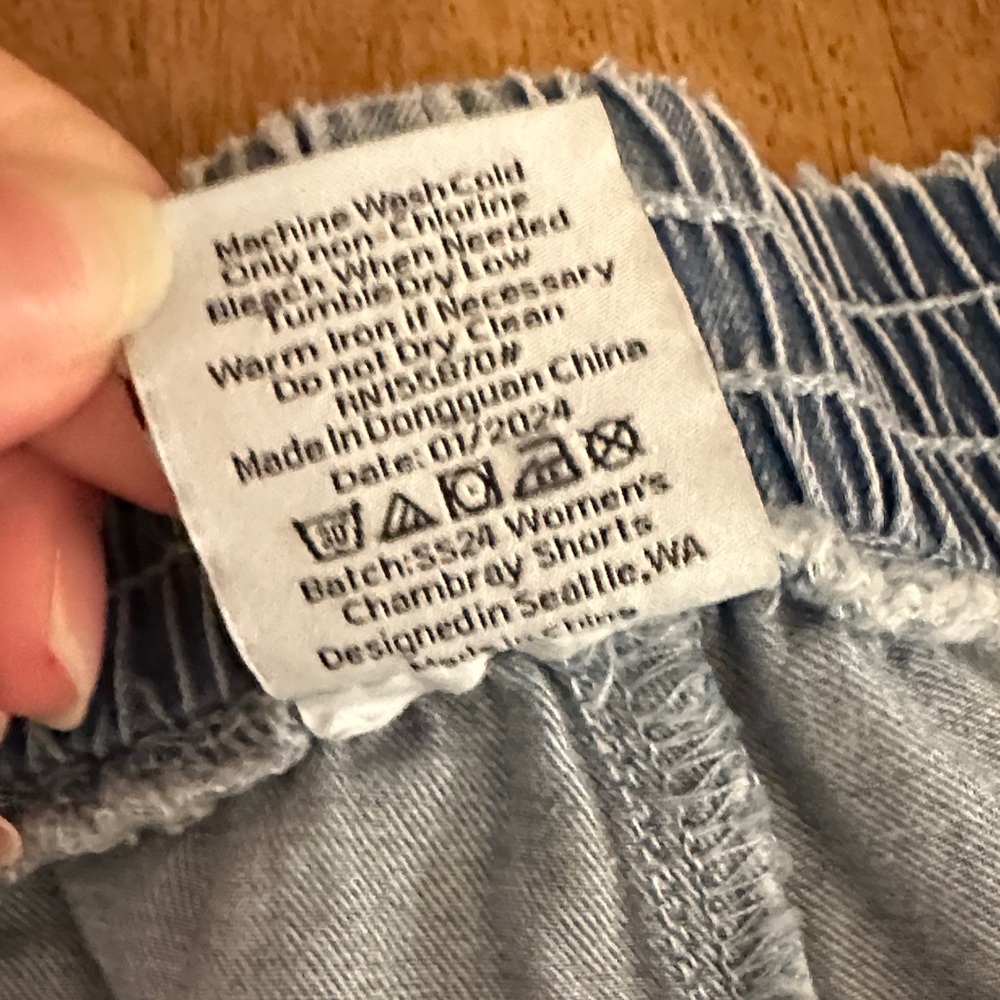Little Bipsy Chambray Utility Shorts Size Medium EUC - Picture 3 of 5